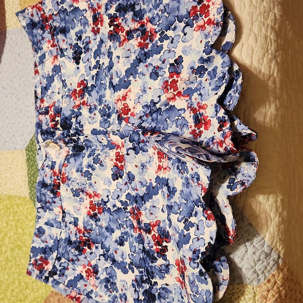 Crown and ivy shorts